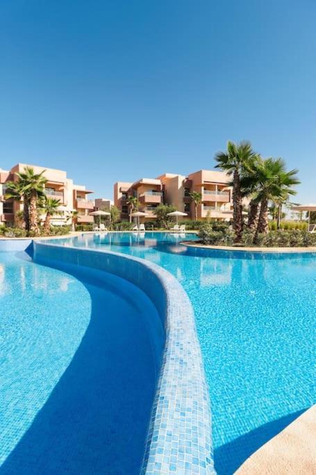 Appartement Cosy Appartemt Vue Sur Golf Et Montagne *