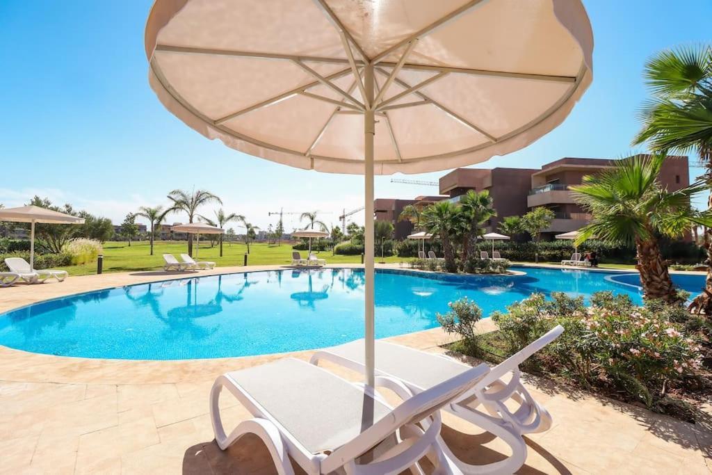 Appartement Cosy Appartemt Vue Sur Golf Et Montagne *